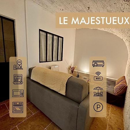 Place De Parking Au Pied Du Logement - Spacieux Et Atypique Orléans Exterior foto